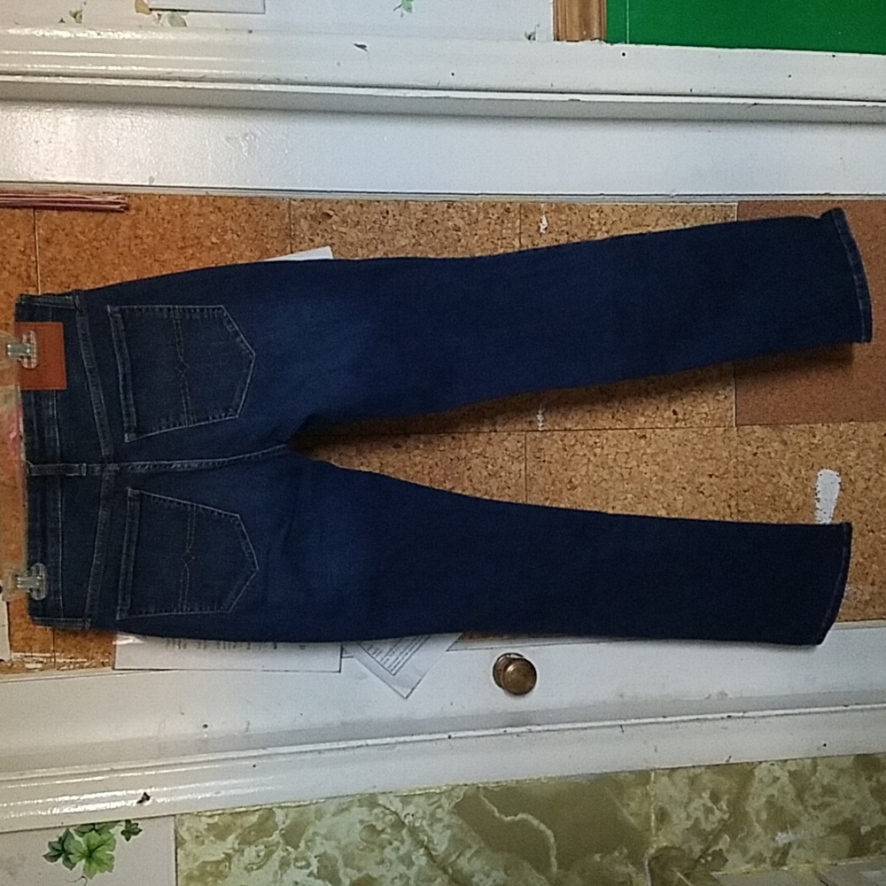 Women's Lucky Size 4/27 Sweet and Straight - Picture 2 of 5